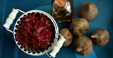 Beet Salad with Goat Cheese and Balsamic